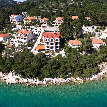 Apartments Vala Vela Luka Extérieur photo