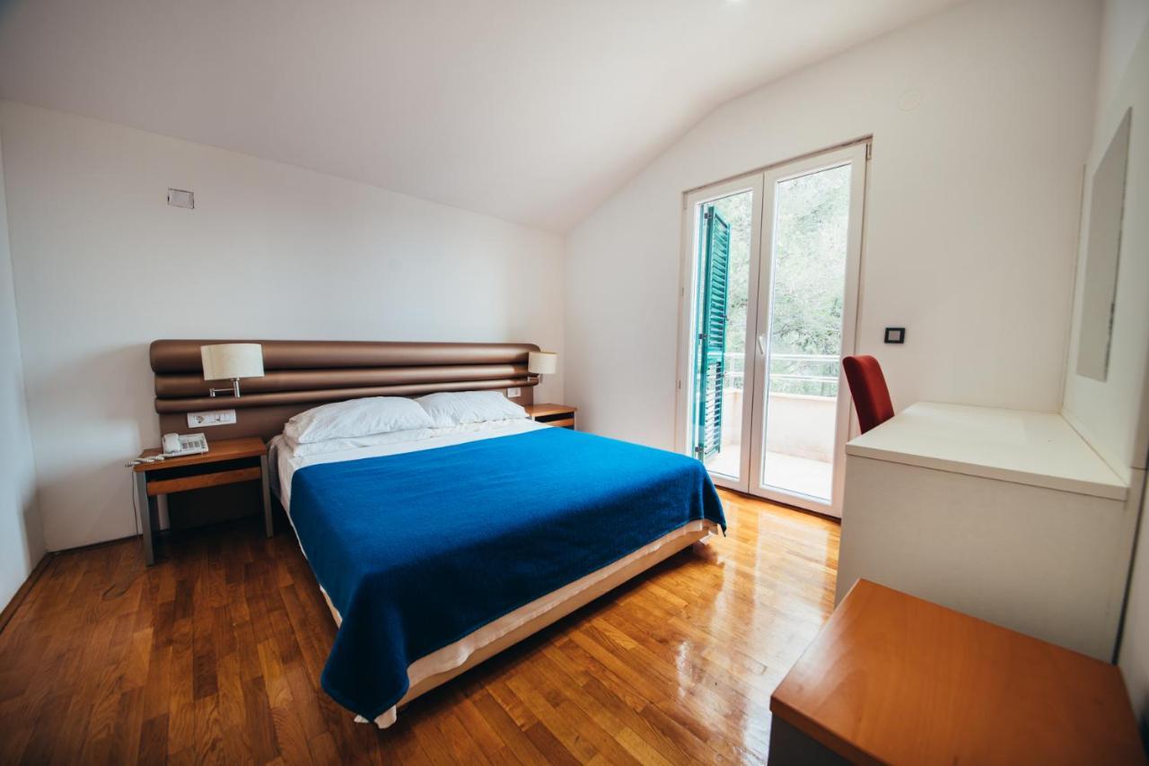 Apartments Vala Vela Luka Extérieur photo