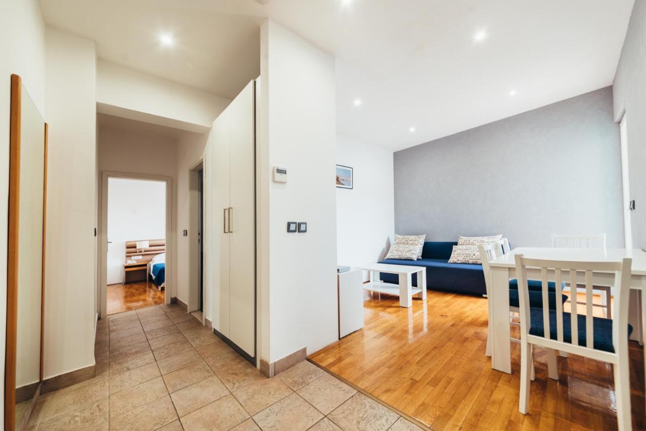 Apartments Vala Vela Luka Extérieur photo
