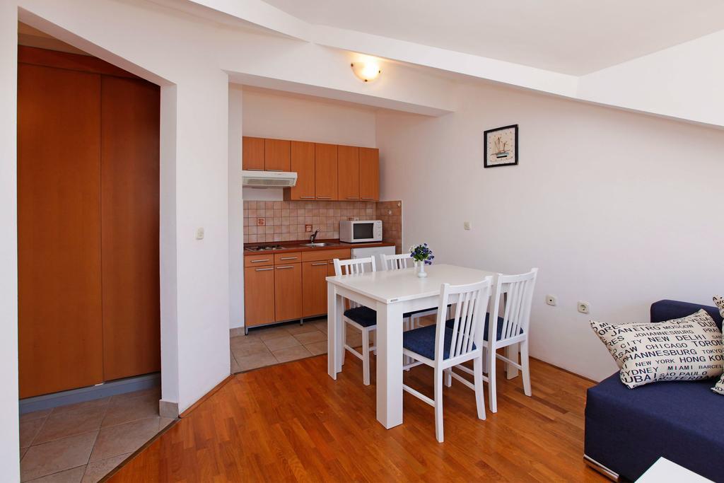 Apartments Vala Vela Luka Extérieur photo