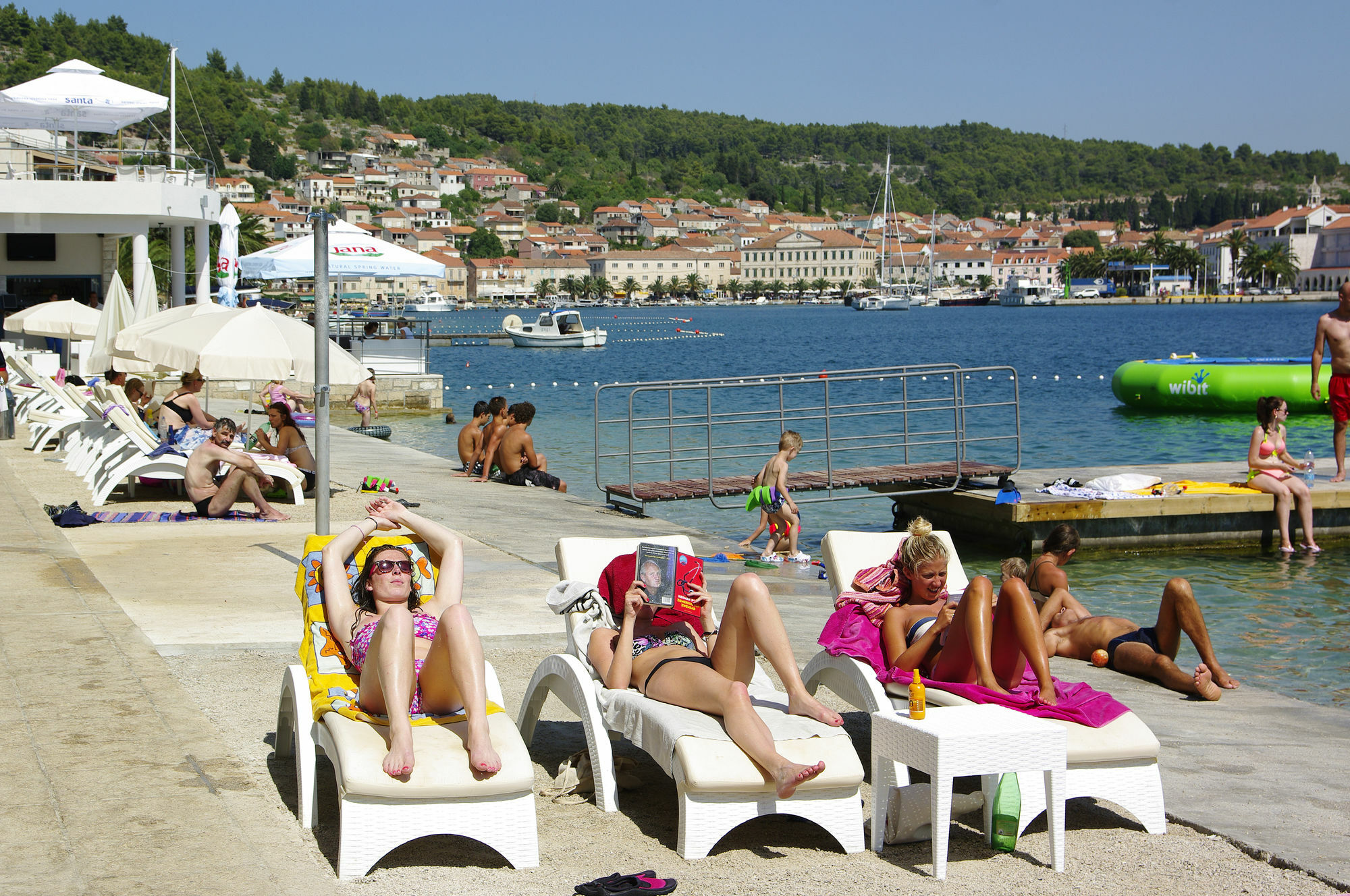 Apartments Vala Vela Luka Extérieur photo