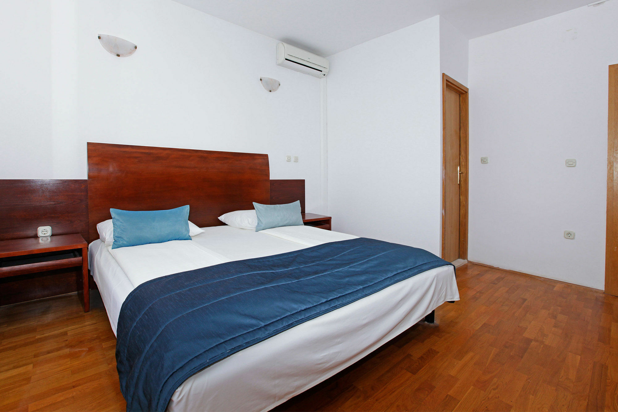 Apartments Vala Vela Luka Extérieur photo